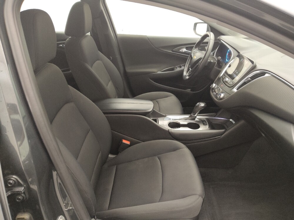 2016 Chevrolet Malibu in Houston, TX 77034 - 18093627 21