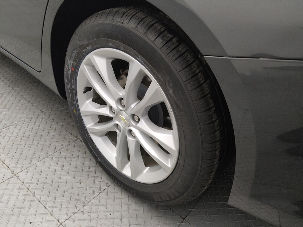 2016 Chevrolet Malibu in Houston, TX 77034 - 18093627 31