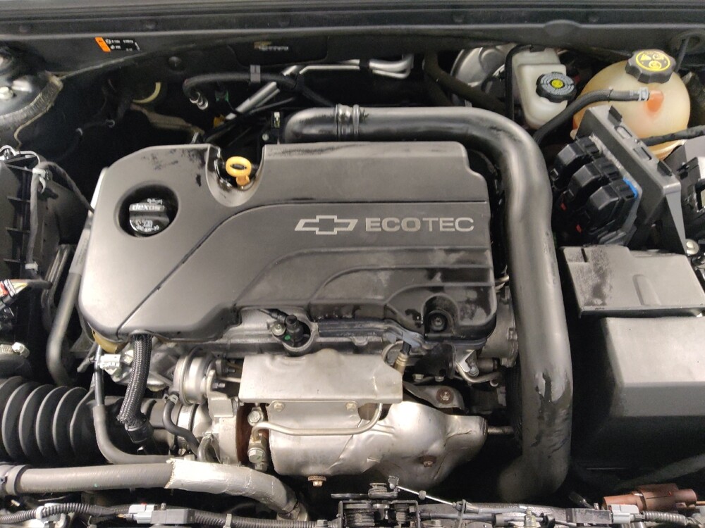 2016 Chevrolet Malibu in Houston, TX 77034 - 18093627 30