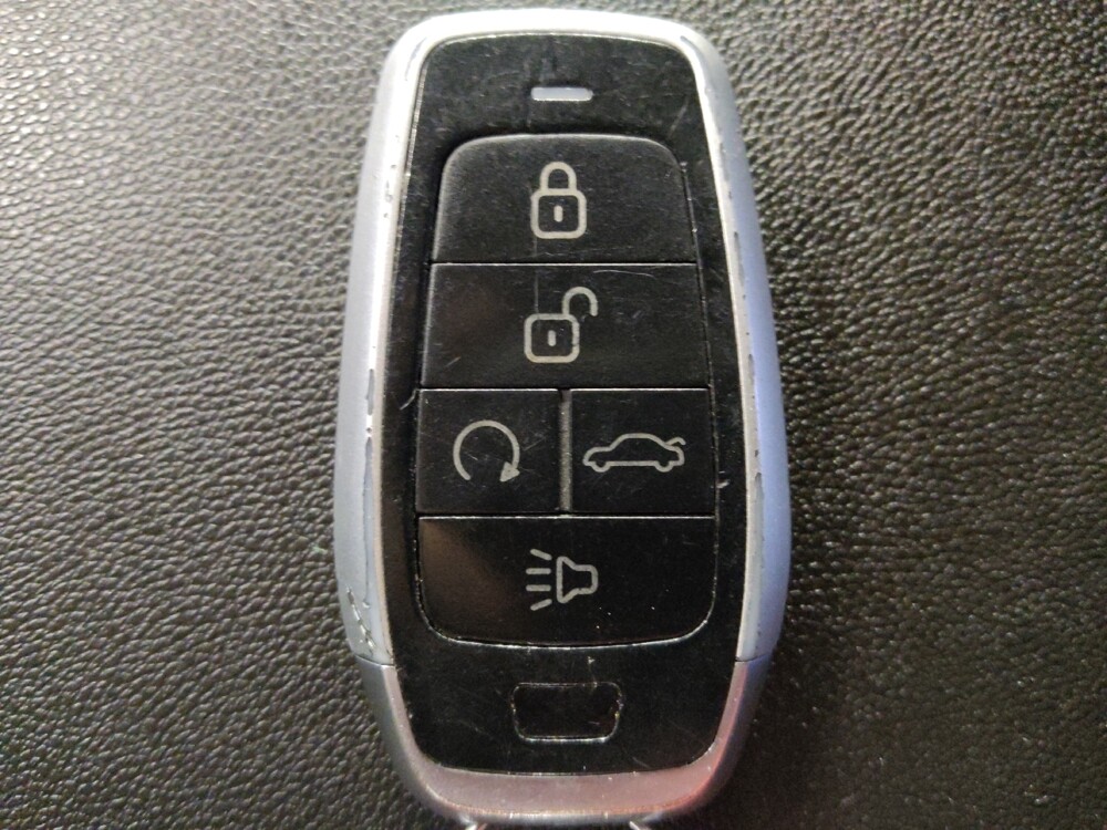 2020 Chevrolet Equinox in Houston, TX 77060 - 18093629 32