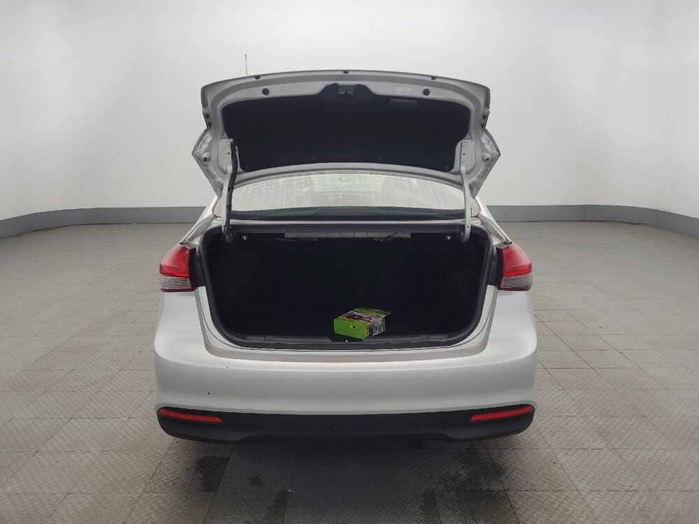 2018 Kia Forte in Laurel, MD 20724 - 18093641 29