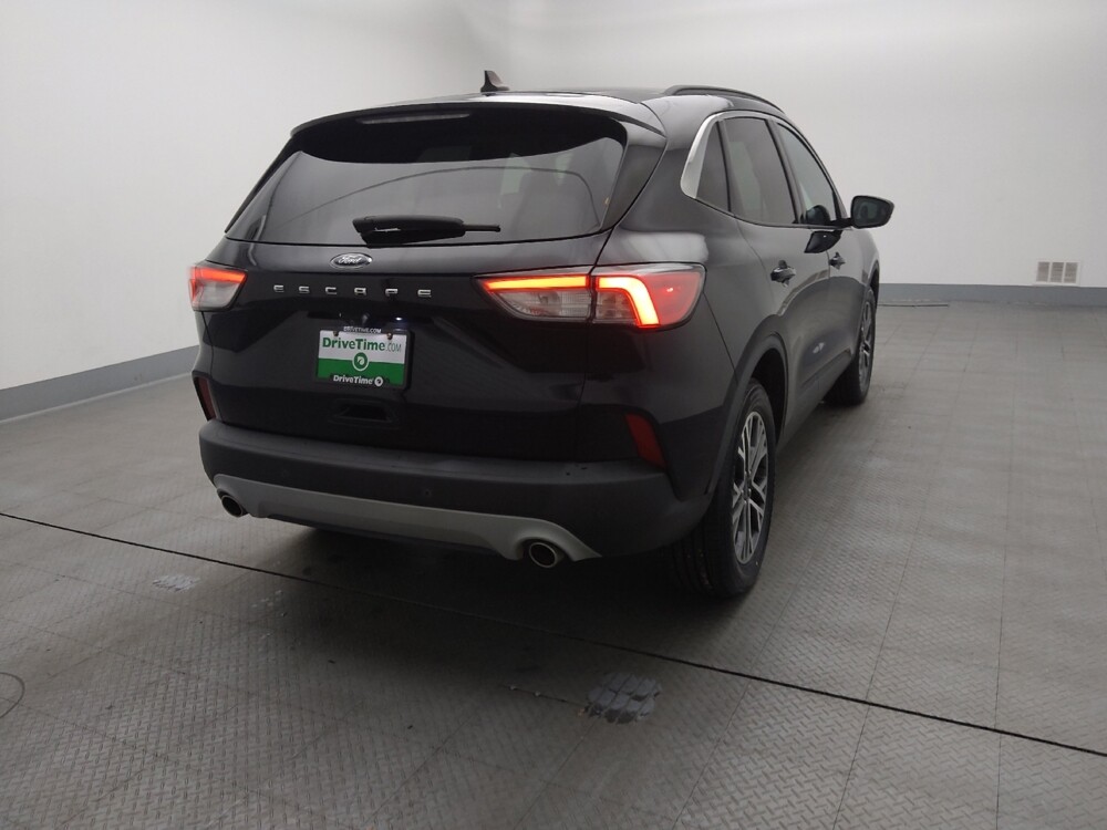 2021 Ford Escape in Gladstone, MO 64118 - 18093648 7