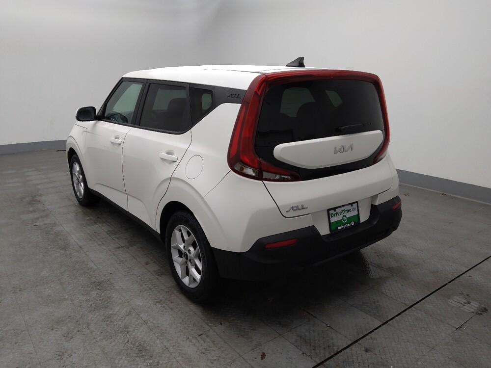 2022 Kia Soul in Gladstone, MO 64118 - 18093649 5