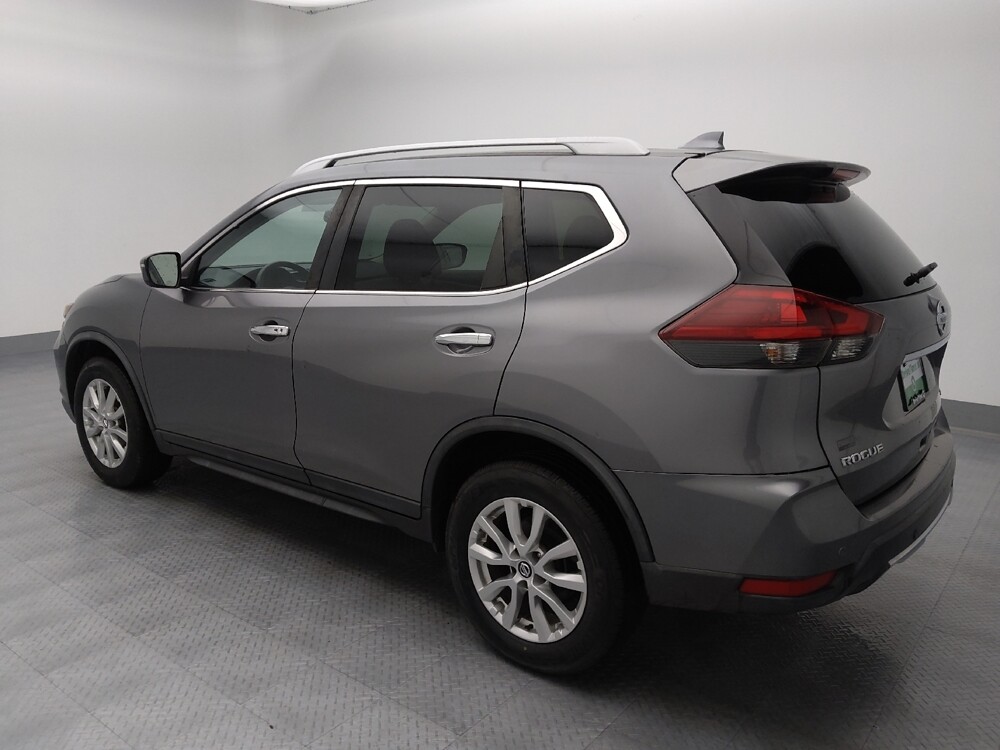2020 Nissan Rogue in Gladstone, MO 64118 - 18093654 3