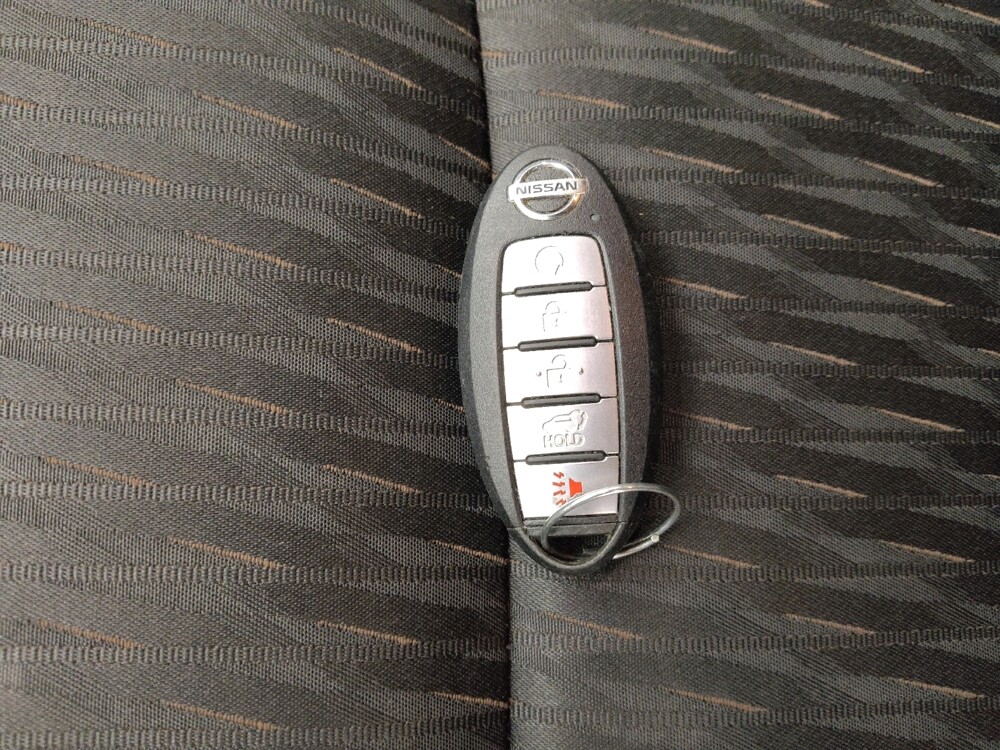 2020 Nissan Rogue in Gladstone, MO 64118 - 18093654 32