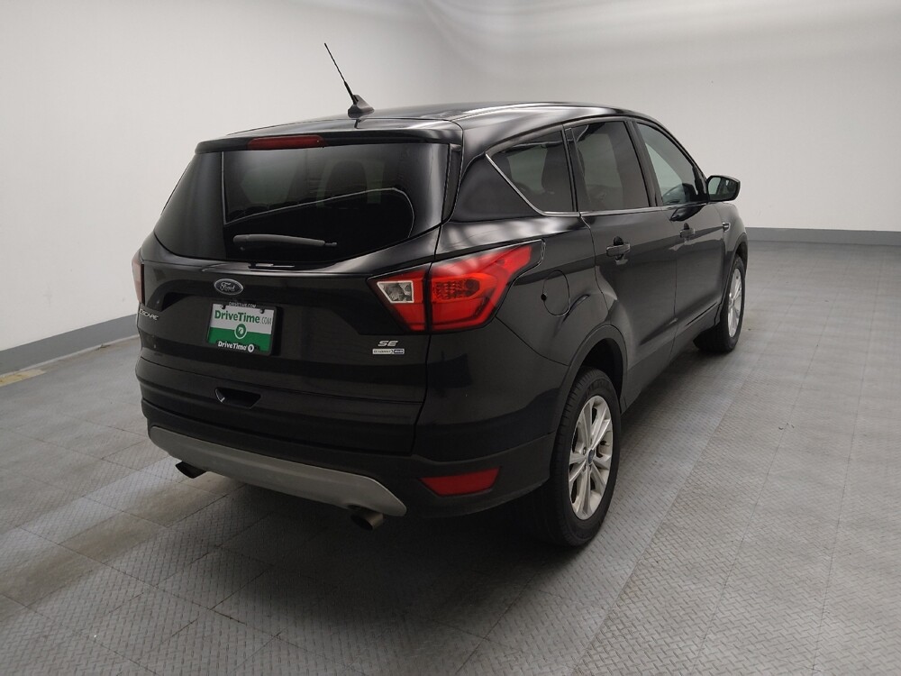 2019 Ford Escape in Midlothian, IL 60445 - 18093656 9