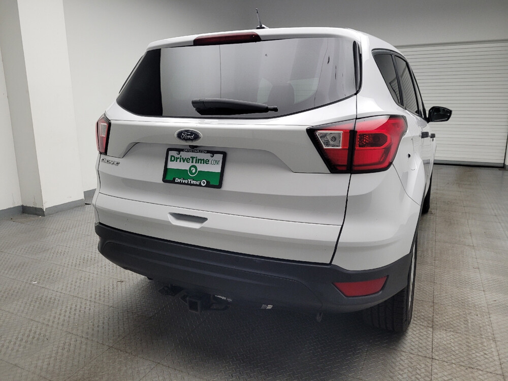 2019 Ford Escape in Grand Rapids, MI 49508 - 18093660 7