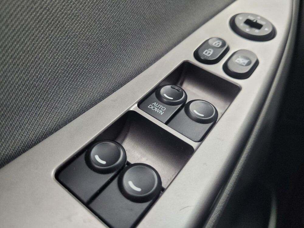 2017 Hyundai Accent in Des Moines, IA 50310 - 18093661 27