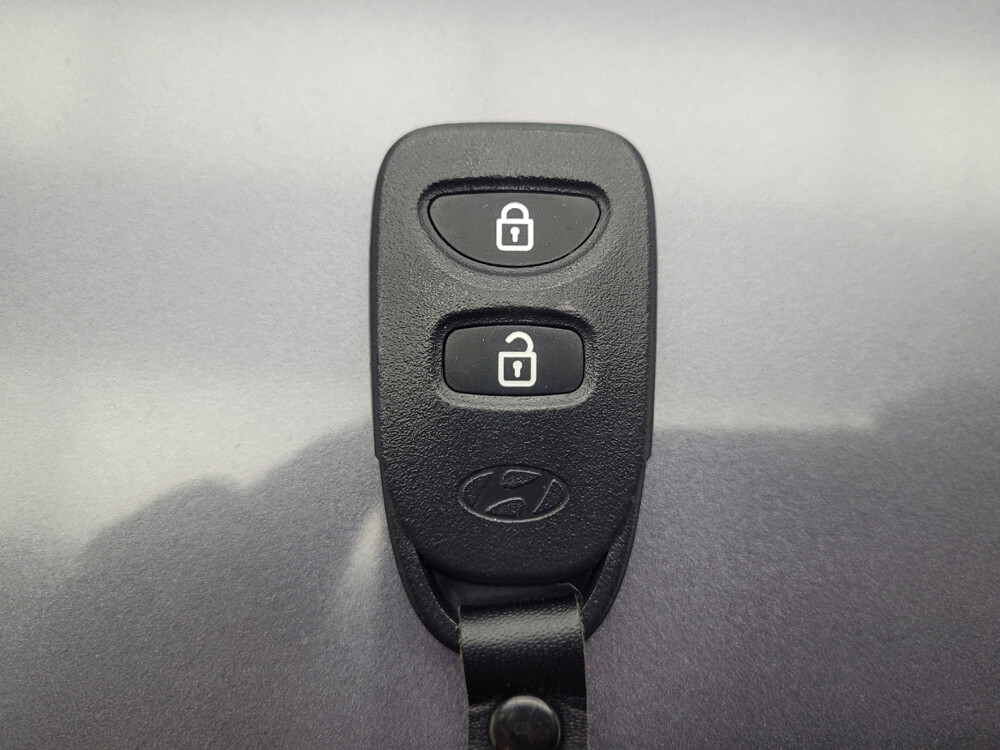 2017 Hyundai Accent in Des Moines, IA 50310 - 18093661 32