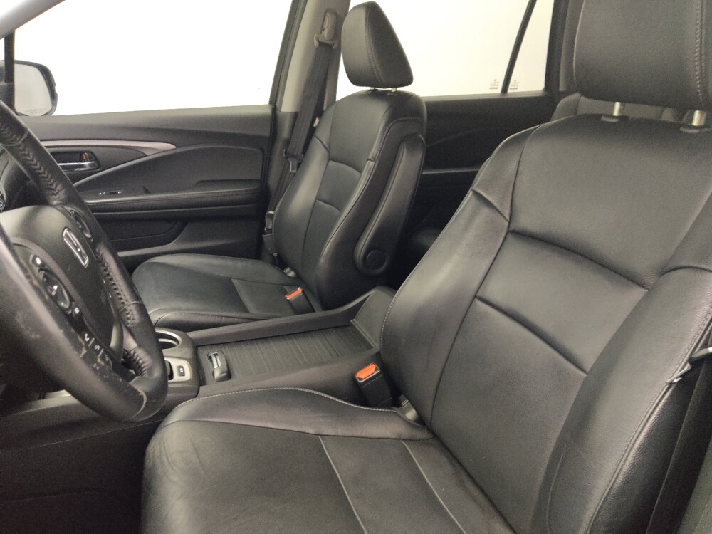 2017 Honda Pilot in Jacksonville, FL 32210 - 18093670 17