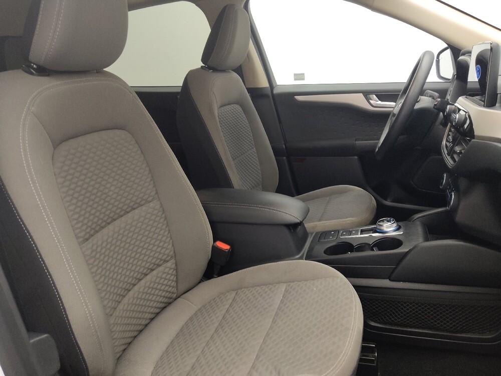 2020 Ford Escape in Jacksonville, FL 32210 - 18093673 21