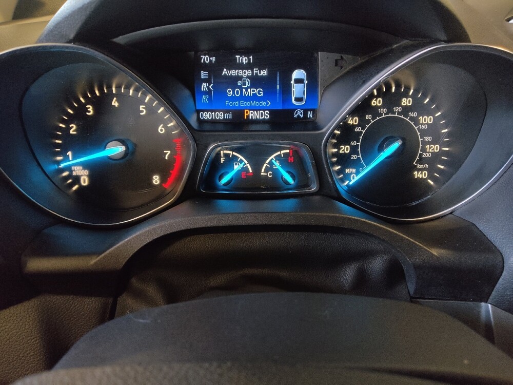 2018 Ford Escape in Jacksonville, FL 32210 - 18093675 23