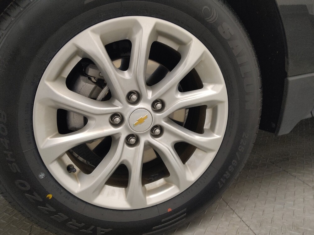 2018 Chevrolet Equinox in Savannah, GA 31419 - 18093681 31