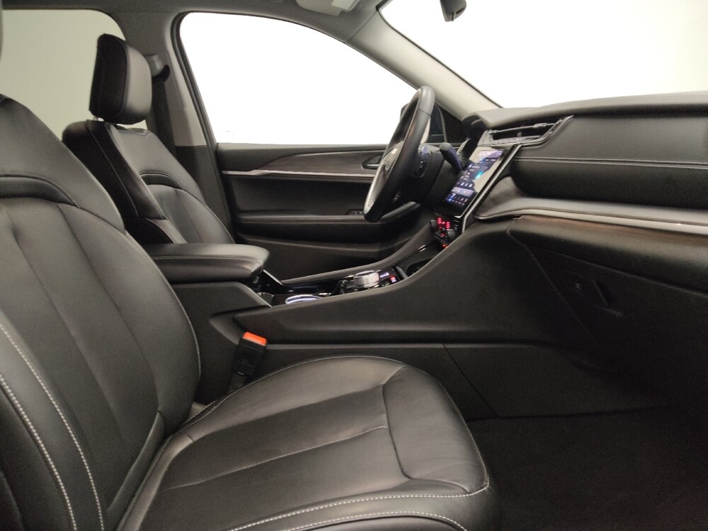 2022 Jeep Grand Cherokee in Des Moines, IA 50310 - 18093696 21