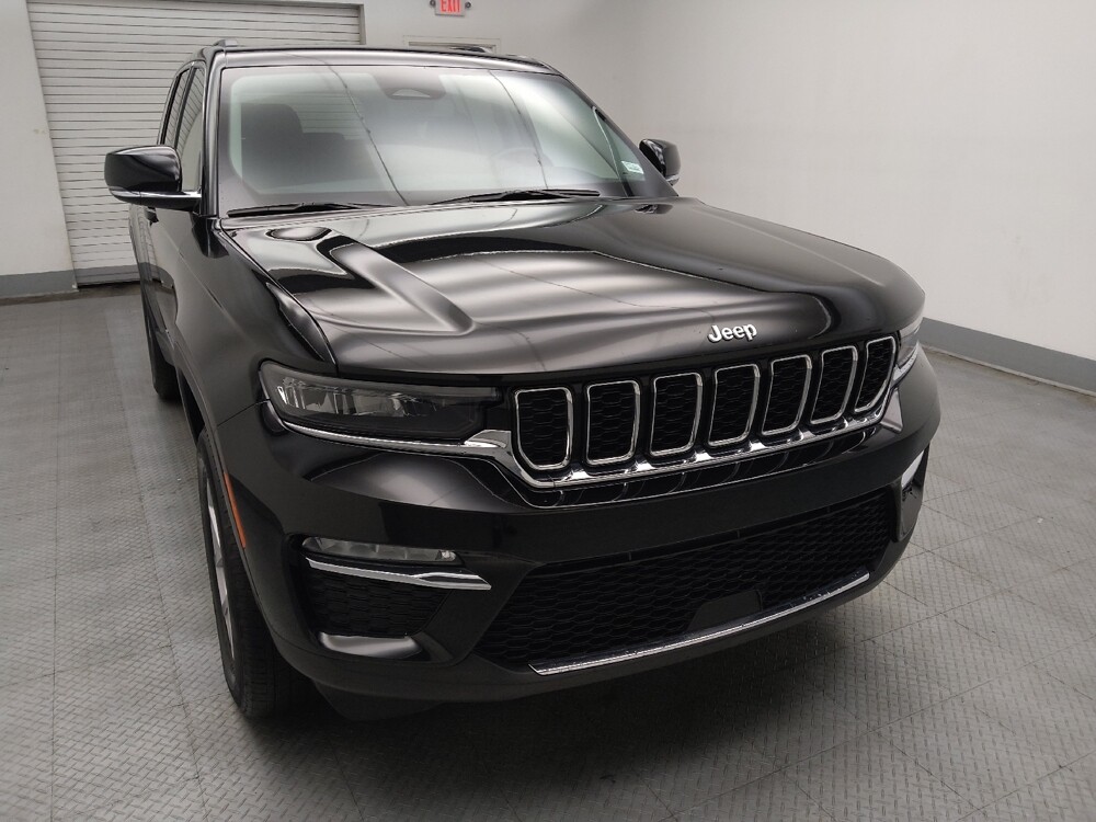 2022 Jeep Grand Cherokee in Des Moines, IA 50310 - 18093696 14