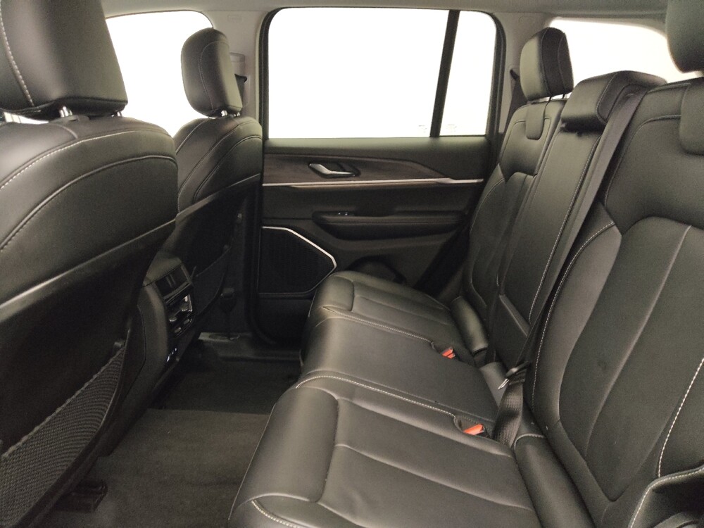 2022 Jeep Grand Cherokee in Des Moines, IA 50310 - 18093696 18