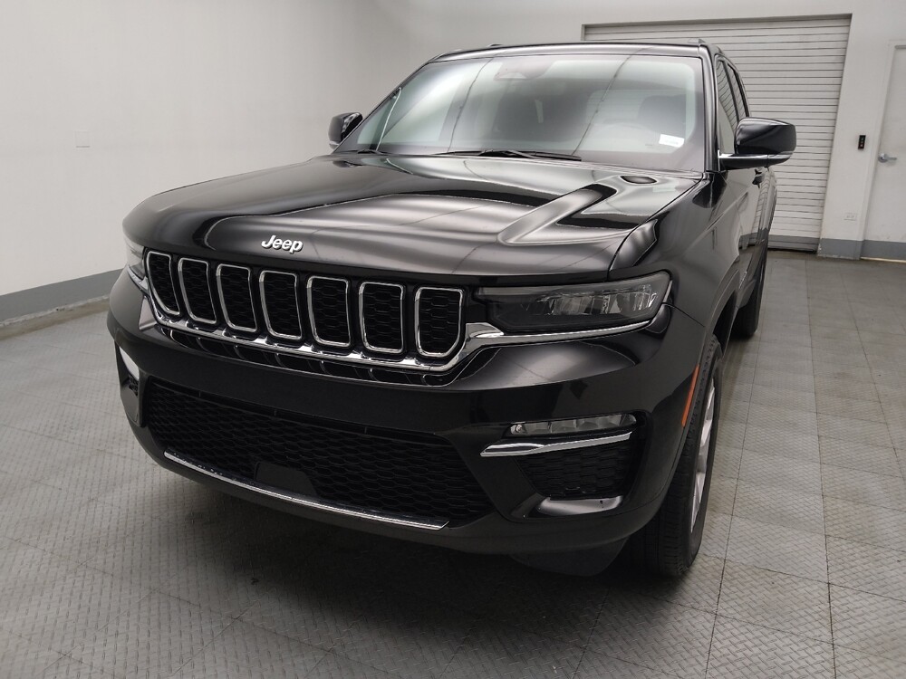 2022 Jeep Grand Cherokee in Des Moines, IA 50310 - 18093696 15