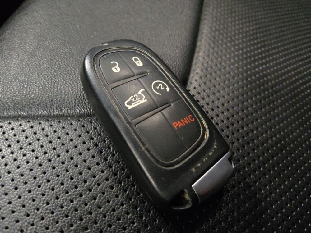 2020 Jeep Cherokee in Mesa, AZ 85210 - 18093697 32