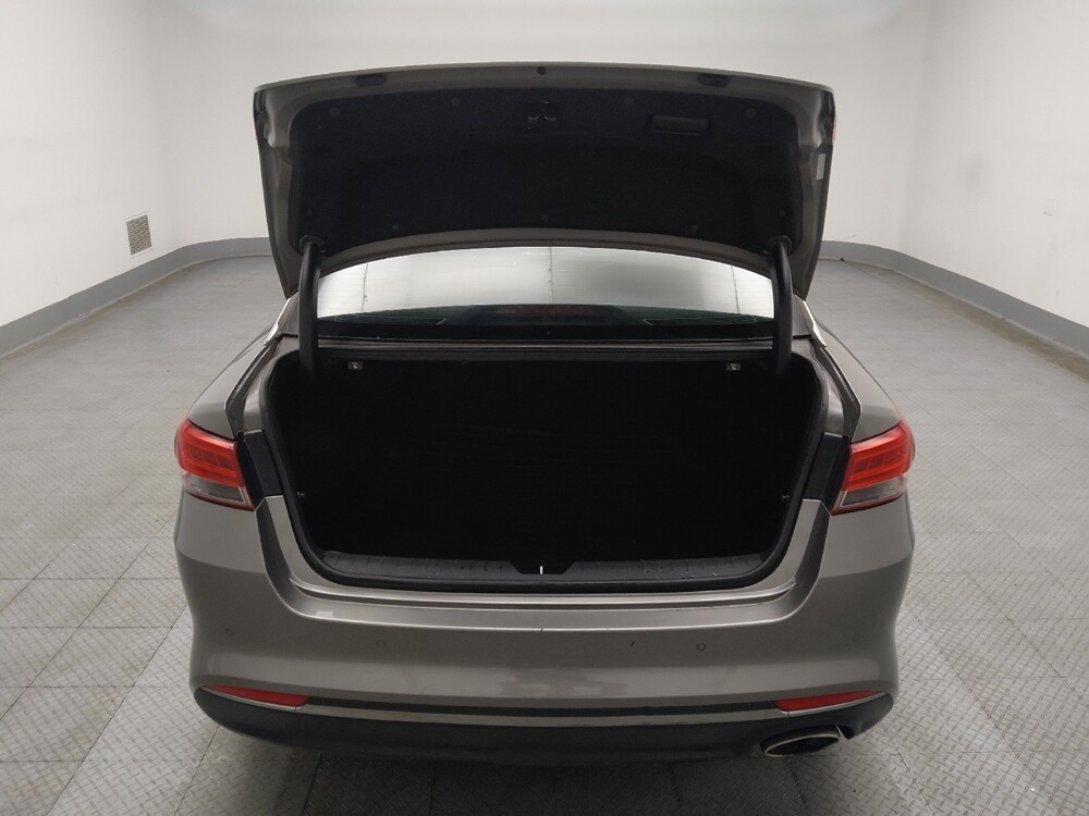 2018 Kia Optima in Midlothian, IL 60445 - 18093698 29