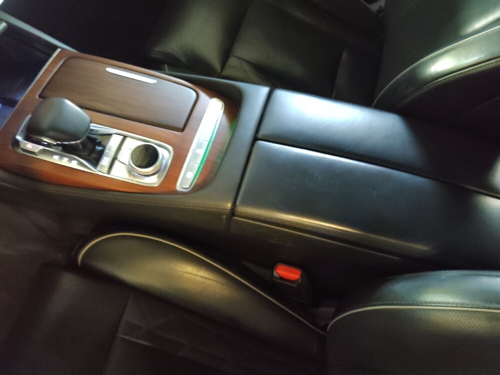 2020 Kia K900 in Greenville, SC 29607 - 18093701 26