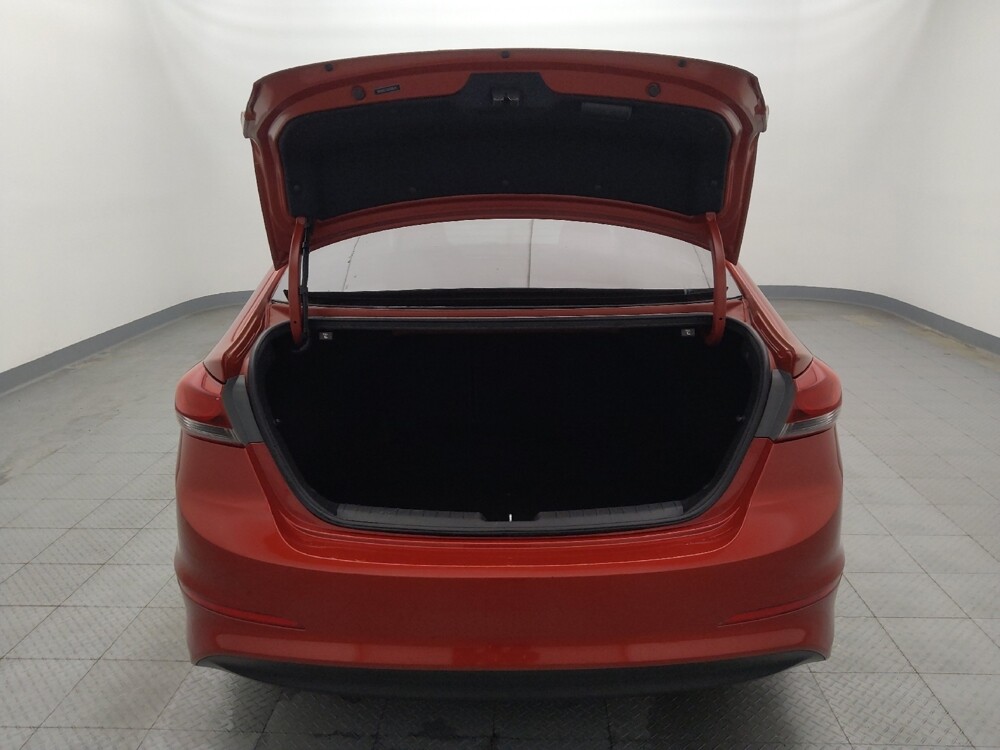 2018 Hyundai Elantra in Houston, TX 77060 - 18093703 29