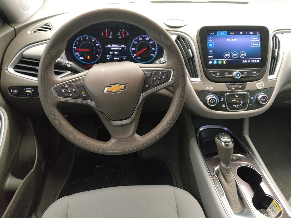 2020 Chevrolet Malibu in Houston, TX 77060 - 18093715 22