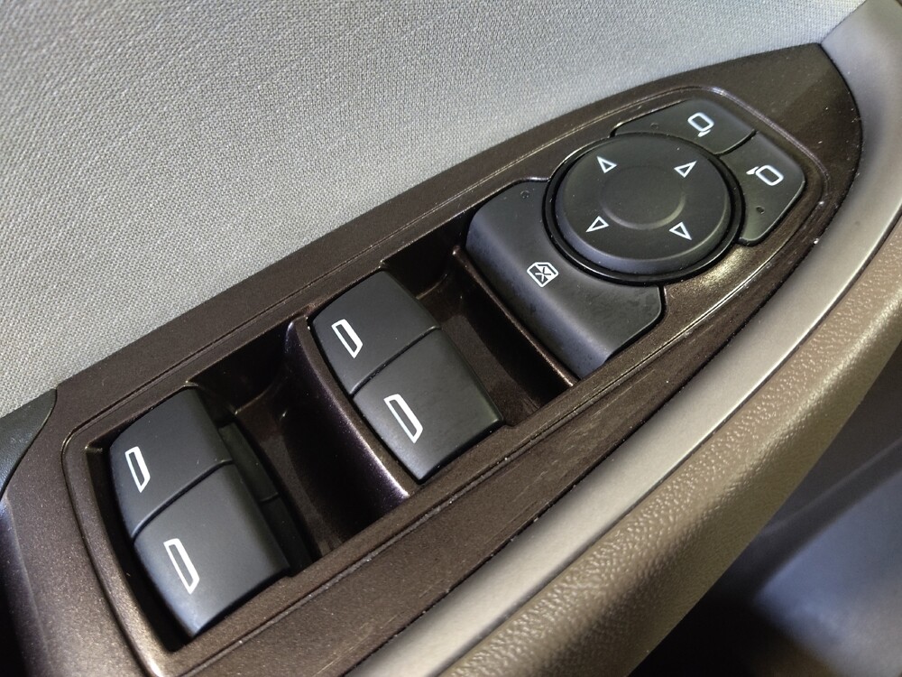 2020 Chevrolet Malibu in Houston, TX 77060 - 18093715 27