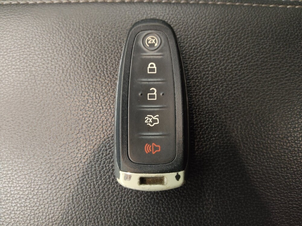 2019 Ford Escape in Jacksonville, FL 32210 - 18093716 32