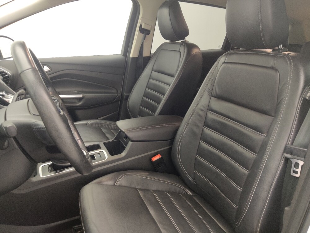 2019 Ford Escape in Jacksonville, FL 32210 - 18093716 17