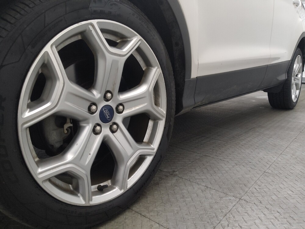 2019 Ford Escape in Jacksonville, FL 32210 - 18093716 31