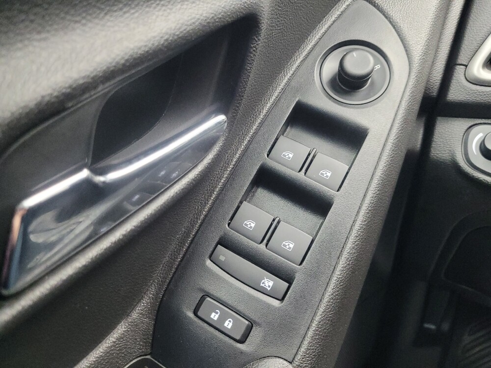 2020 Chevrolet Trax in Ft Wayne, IN 46805 - 18093723 27