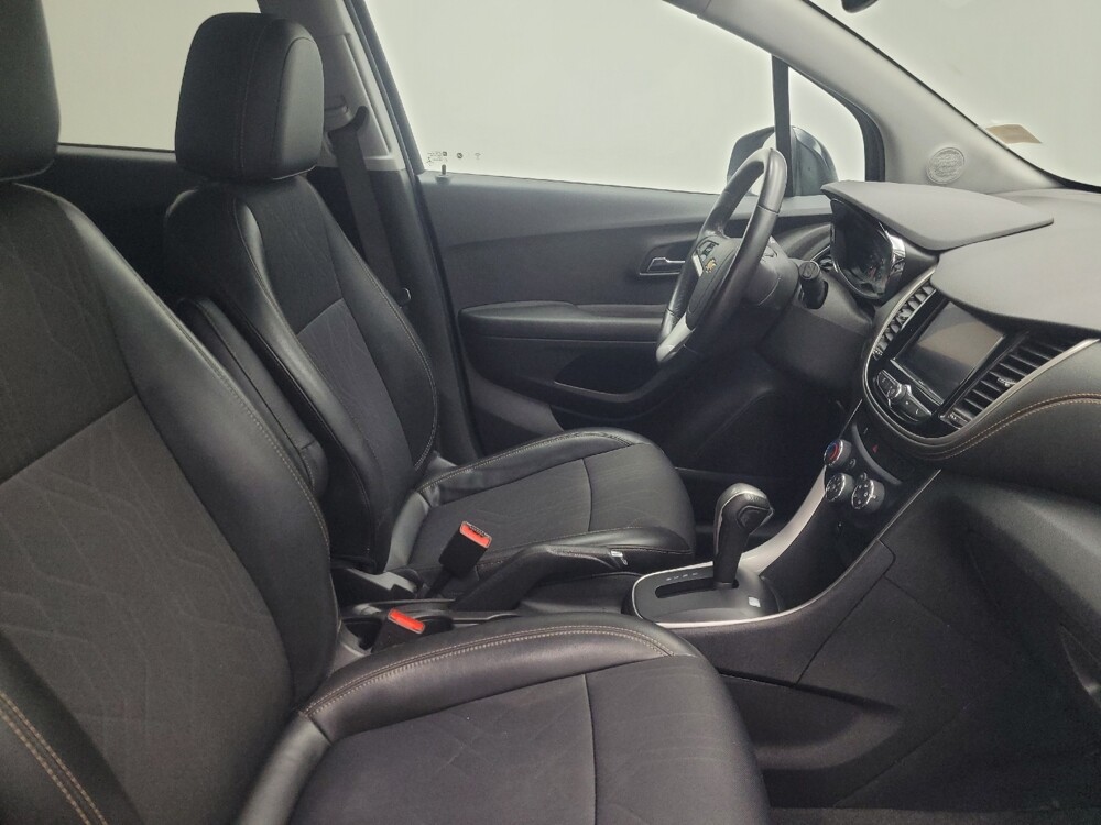 2020 Chevrolet Trax in Ft Wayne, IN 46805 - 18093723 21