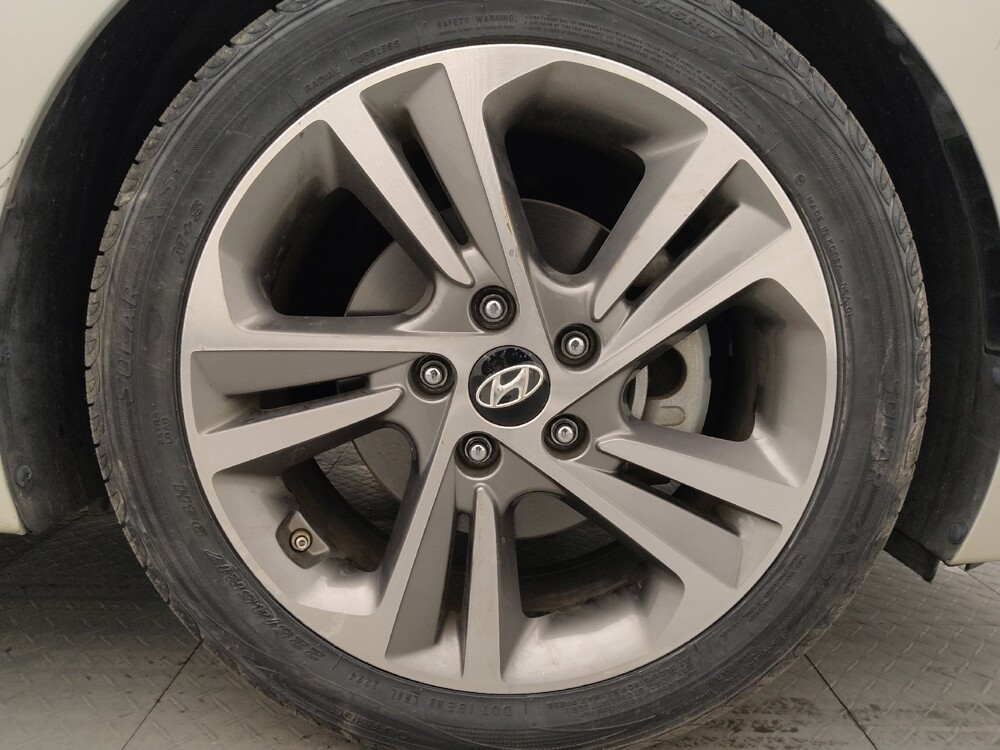 2018 Hyundai Elantra in Columbus, GA 31909 - 18093724 31