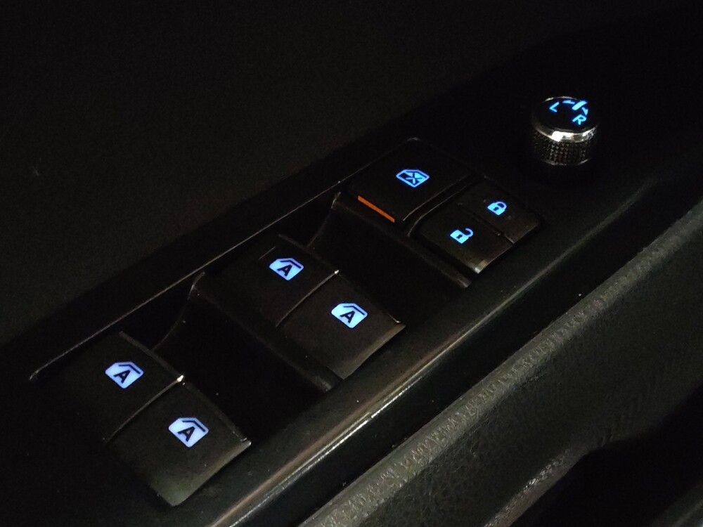 2018 Toyota Camry in Gainesville, FL 32609 - 18093728 27