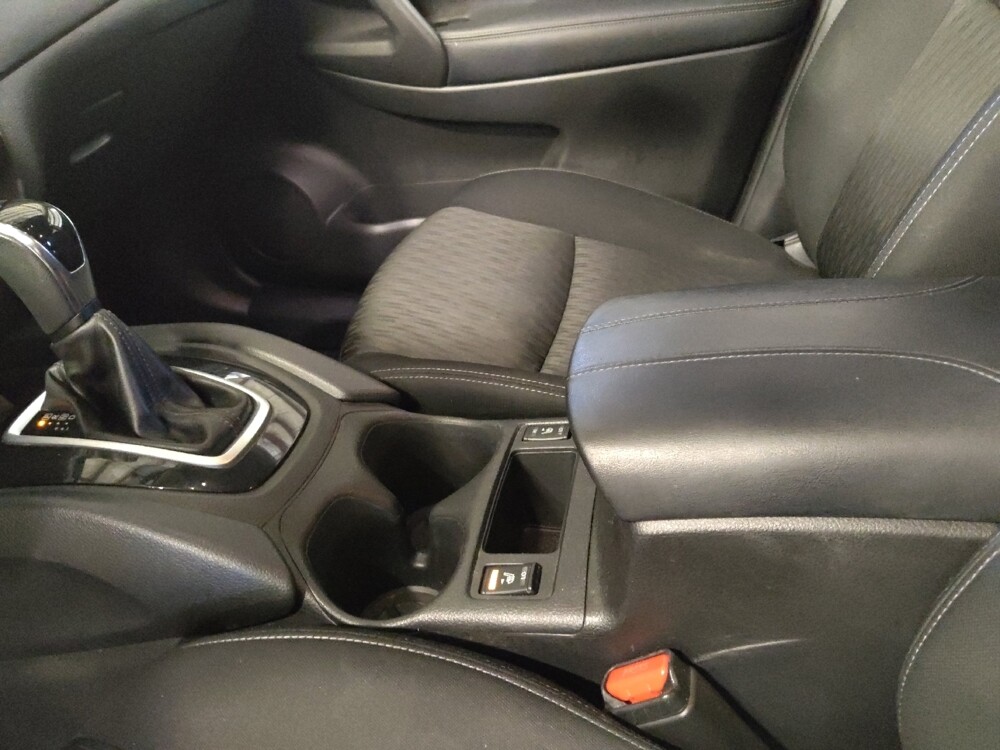 2018 Nissan Rogue in Clearwater, FL 33764 - 18093737 26