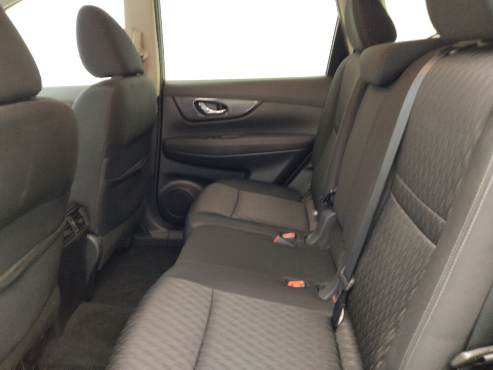 2018 Nissan Rogue in Clearwater, FL 33764 - 18093737 18