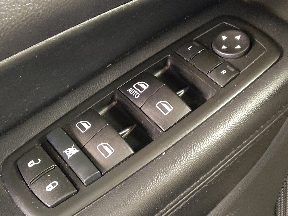 2015 Jeep Grand Cherokee in Baton Rouge, LA 70816 - 18093739 27