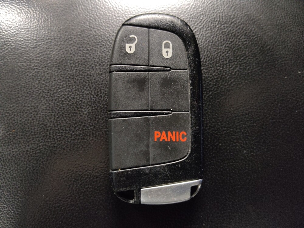 2015 Jeep Grand Cherokee in Baton Rouge, LA 70816 - 18093739 32