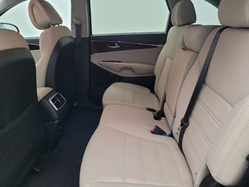 2016 Kia Sorento in Lauderdale Lakes, FL 33313 - 18093745 18