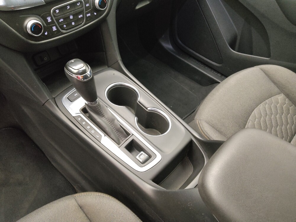 2018 Chevrolet Equinox in Independence, MO 64055 - 18093759 26