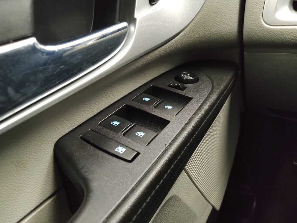 2017 Chevrolet Equinox in Des Moines, IA 50310 - 18093760 27