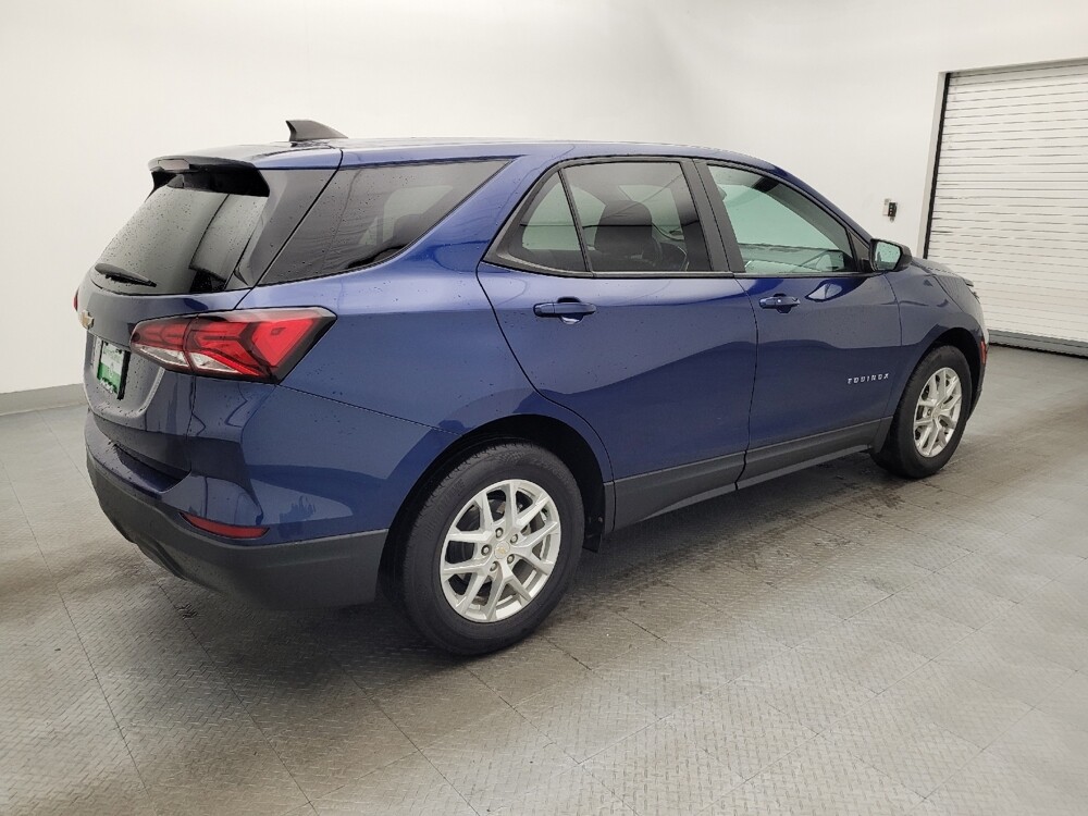 2022 Chevrolet Equinox in Winston-Salem, NC 27103 - 18093762 10