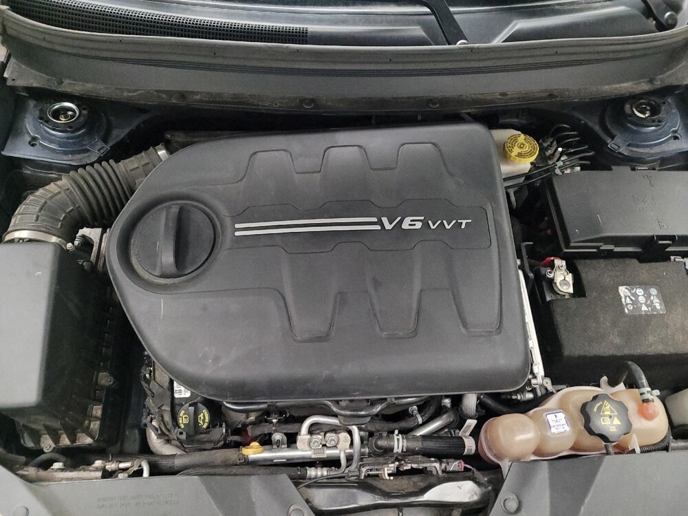 2021 Jeep Cherokee in Downey, CA 90241 - 18093772 30