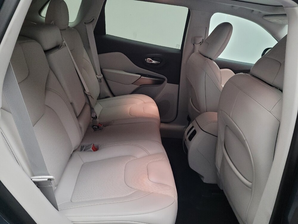 2021 Jeep Cherokee in Downey, CA 90241 - 18093772 19