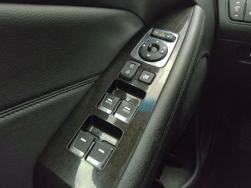 2016 Kia Cadenza in Lombard, IL 60148 - 18093773 27