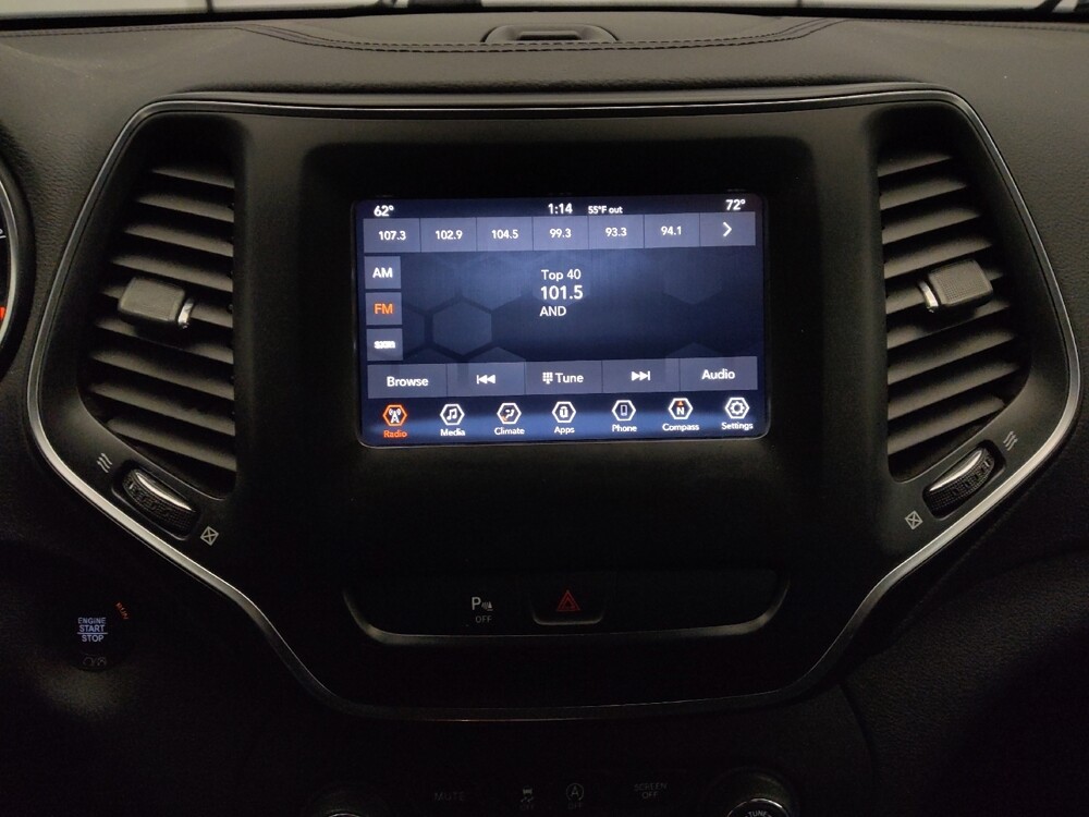 2019 Jeep Cherokee in Glendale, AZ 85301 - 18093784 25