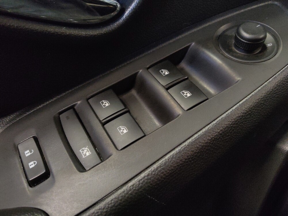 2017 Chevrolet Trax in Glendale, AZ 85301 - 18093787 27