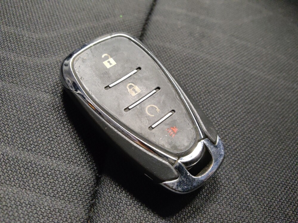 2017 Chevrolet Trax in Glendale, AZ 85301 - 18093787 32