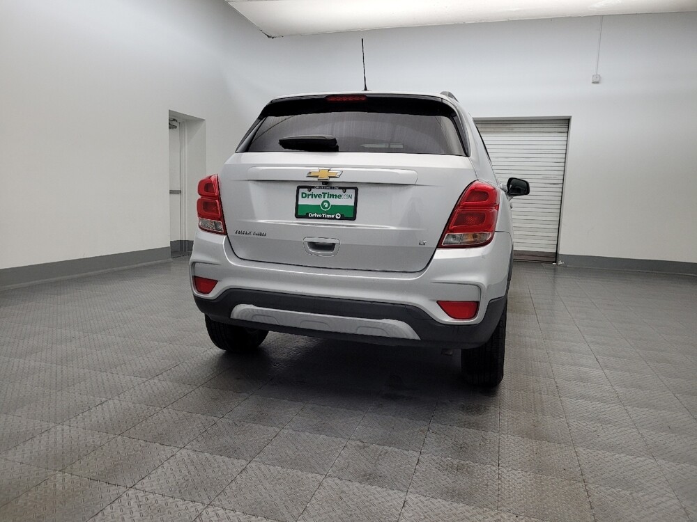 2017 Chevrolet Trax in Glendale, AZ 85301 - 18093787 7