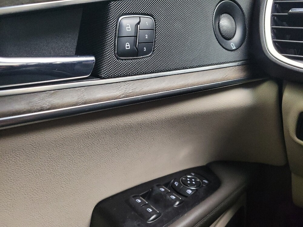 2018 Lincoln MKX in Grand Rapids, MI 49508 - 18093789 27